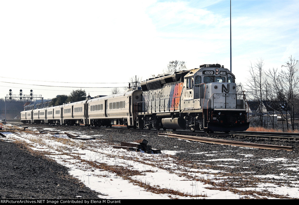 NJT 4100 on train 1351